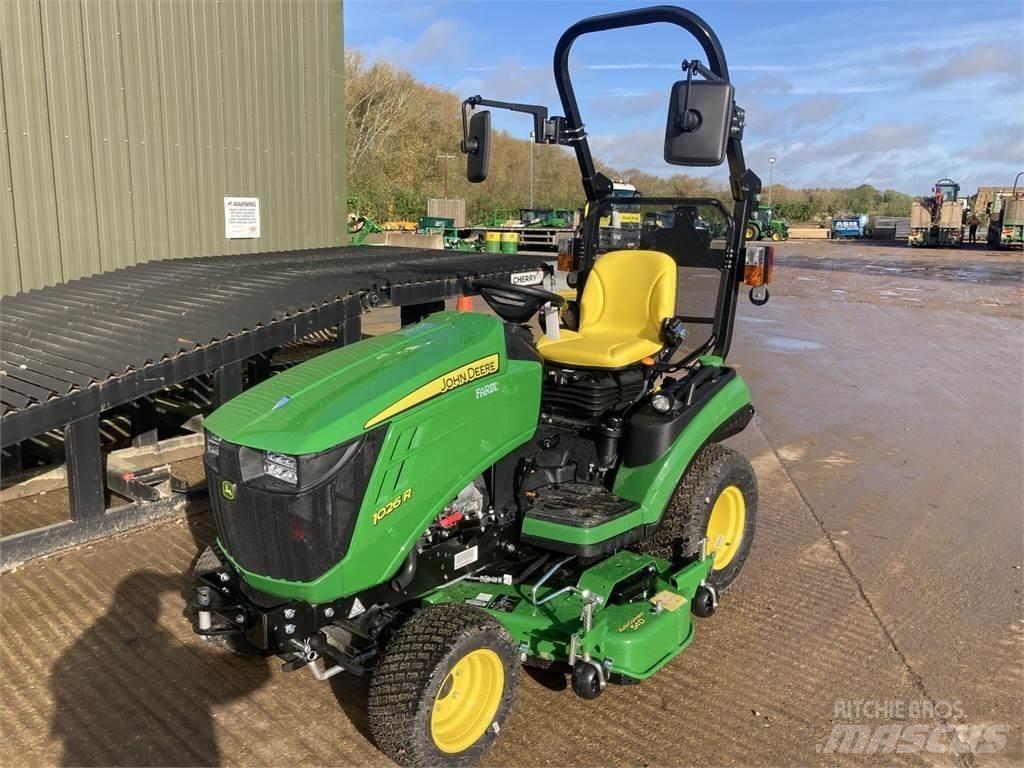 John Deere 1026R Kompaktné traktory