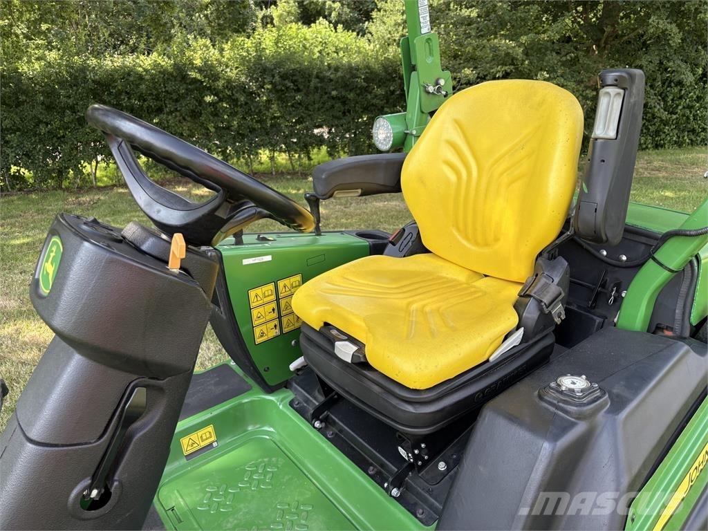 John Deere 1570 Samochodné kosačky