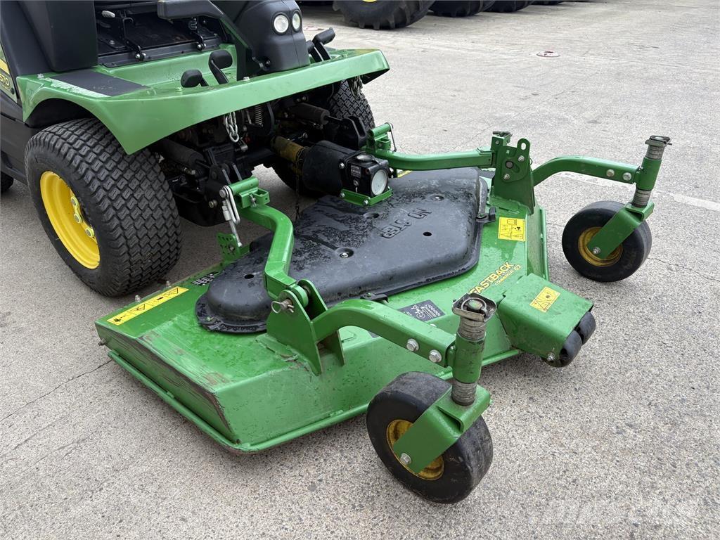 John Deere 1570 Samochodné kosačky