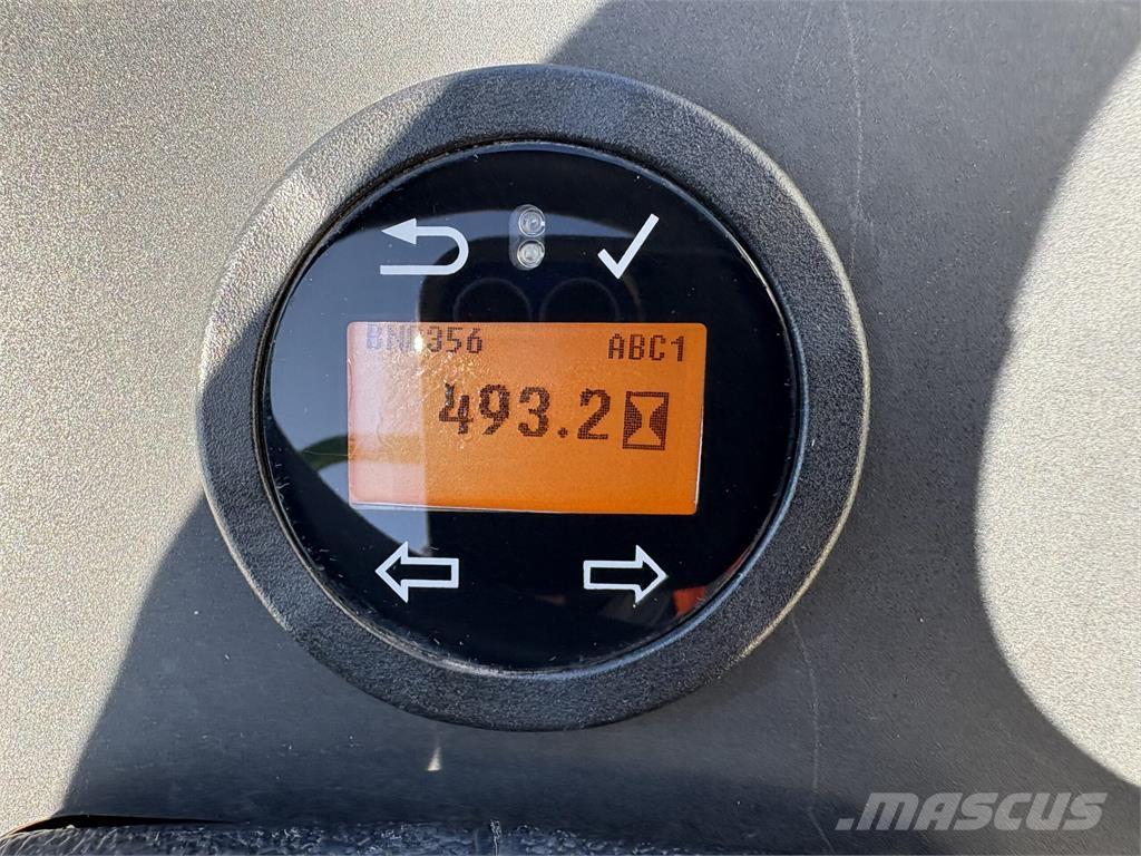 John Deere 1570 Samochodné kosačky