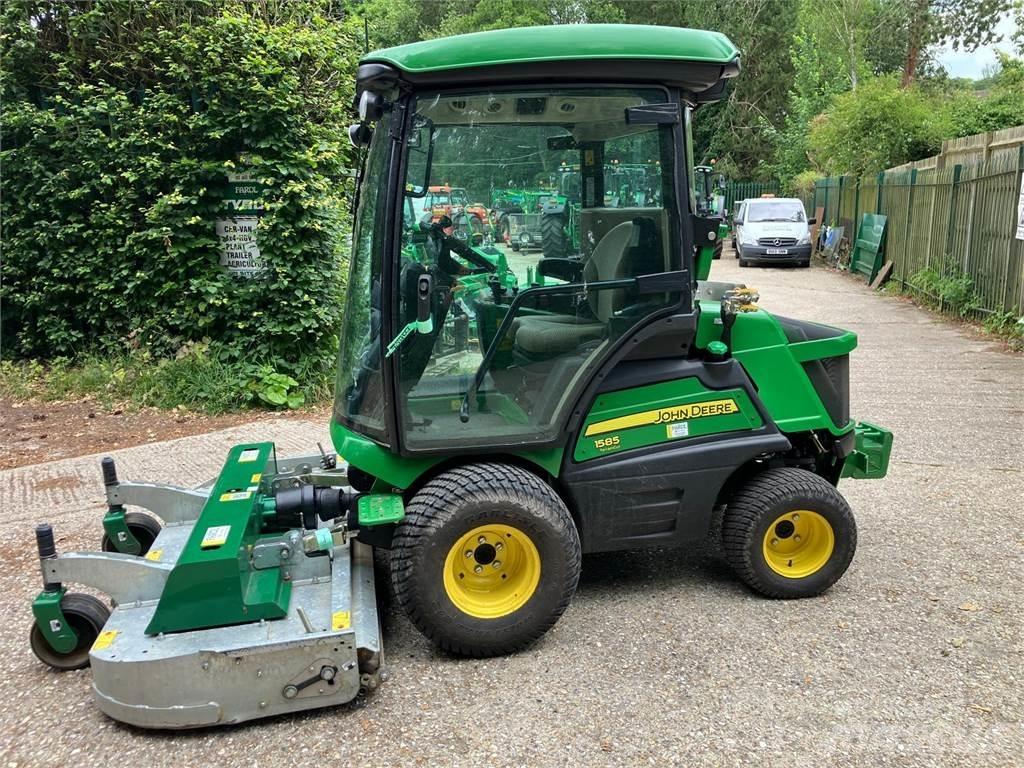 John Deere 1585 Samochodné kosačky
