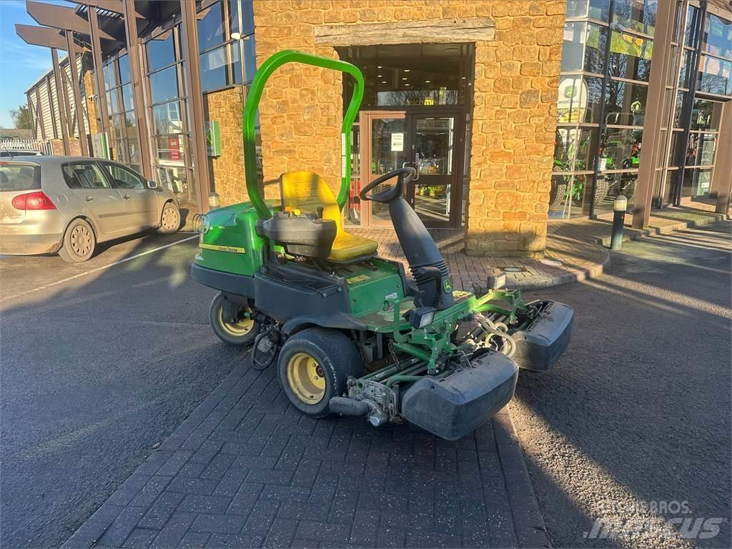 John Deere 2500EH Vedené kosačky