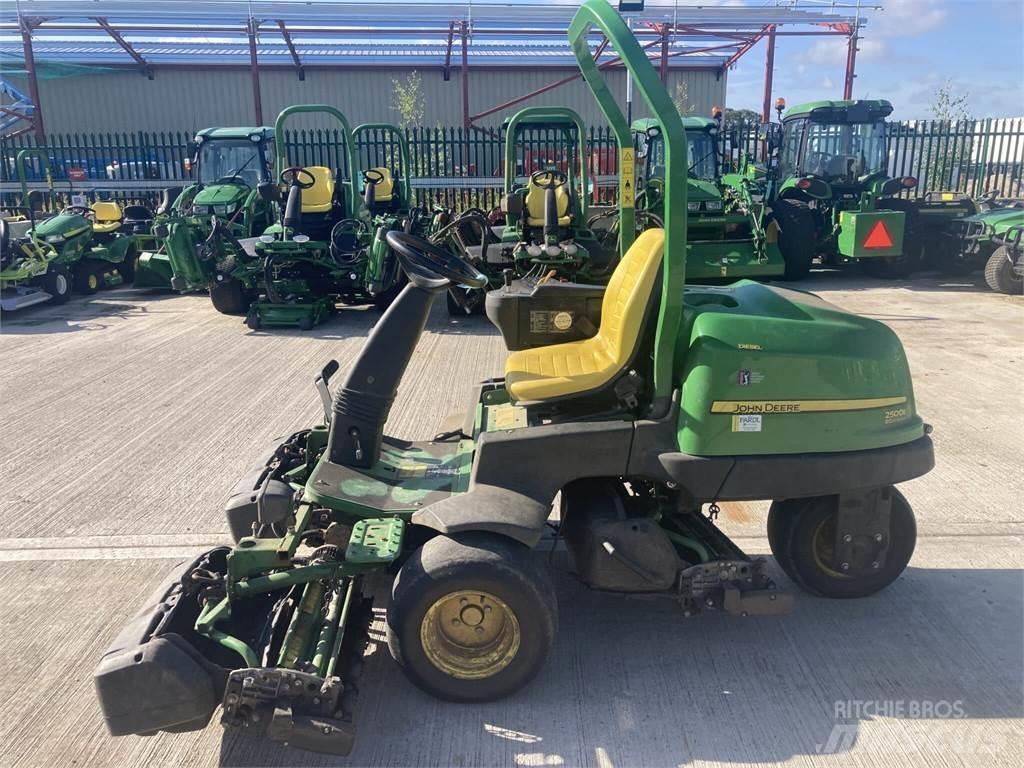 John Deere 2500EH Vedené kosačky