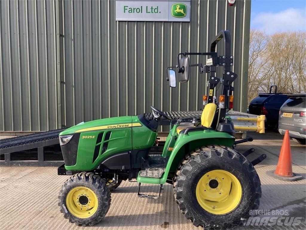 John Deere 3025E Kompaktné traktory