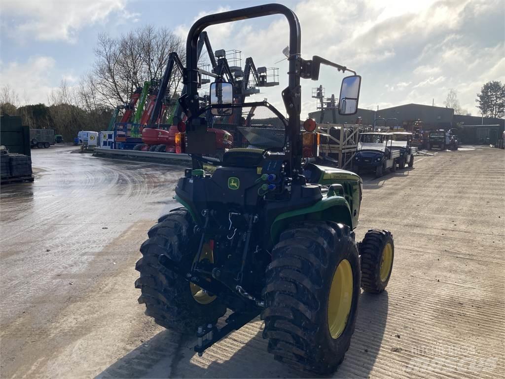 John Deere 3025E Kompaktné traktory