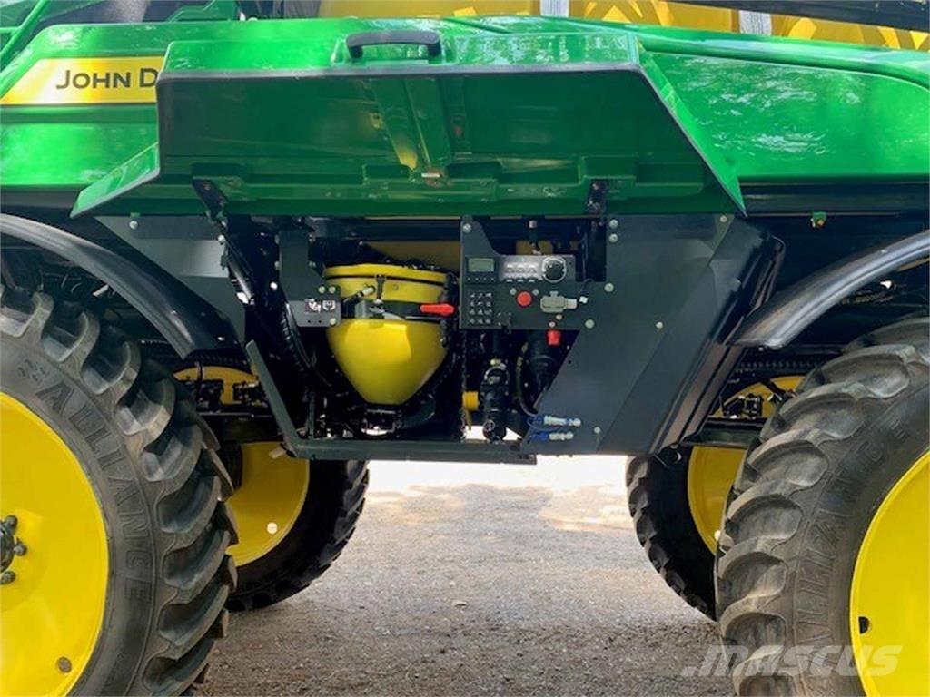John Deere 340M Samohybné postrekovače