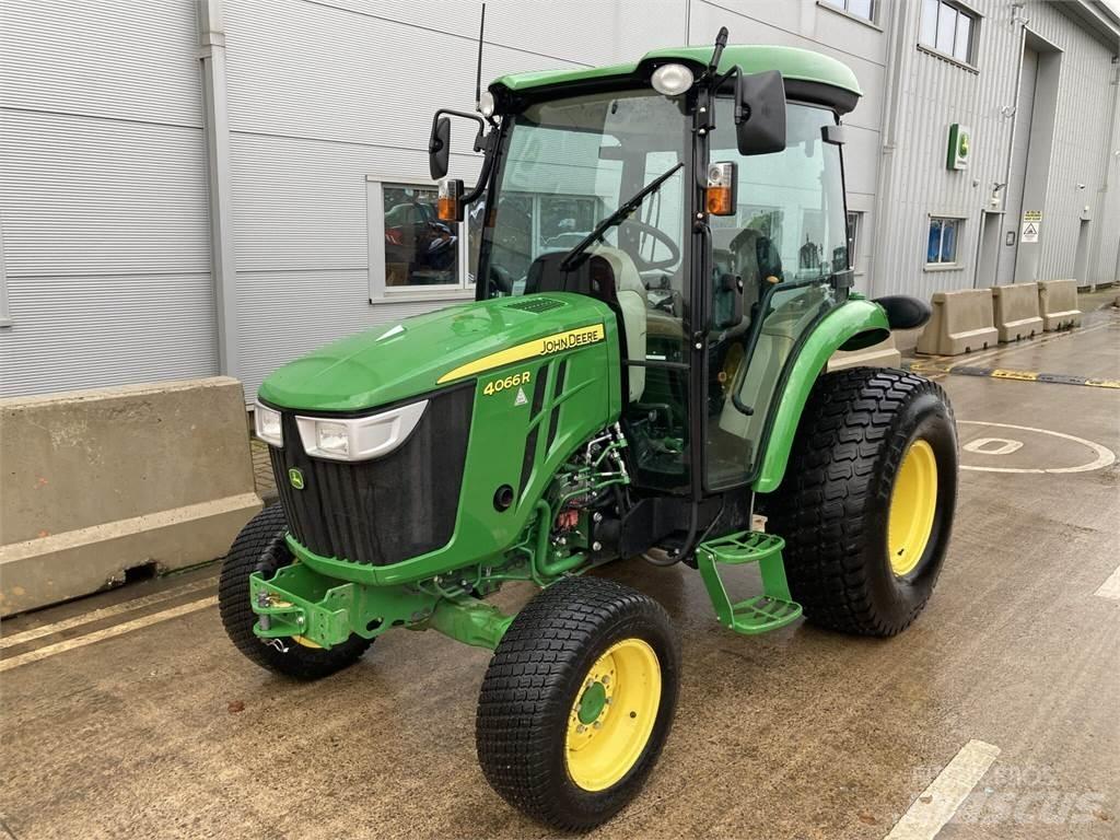 John Deere 4066R Kompaktné traktory