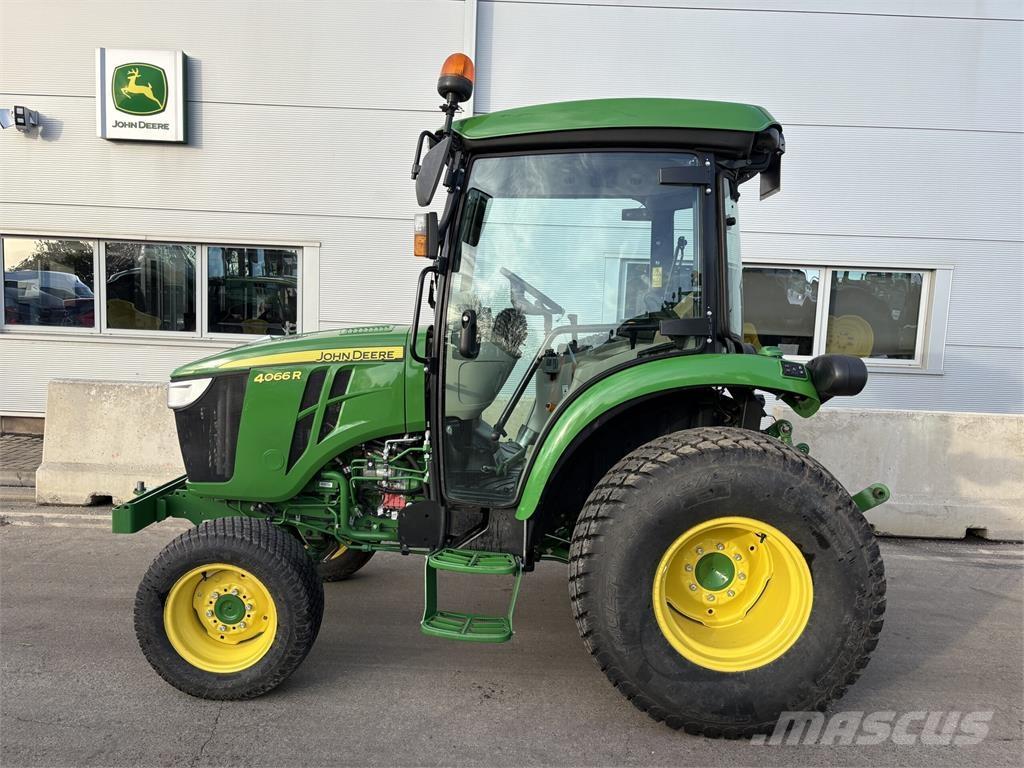 John Deere 4066R Kompaktné traktory