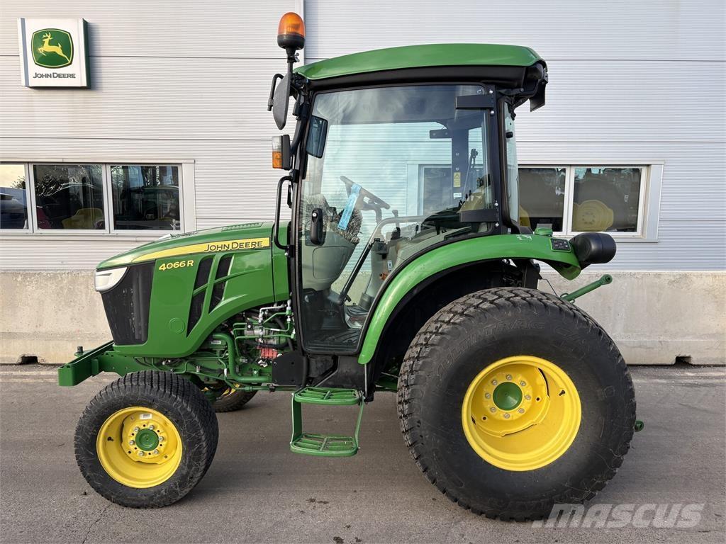 John Deere 4066R Kompaktné traktory