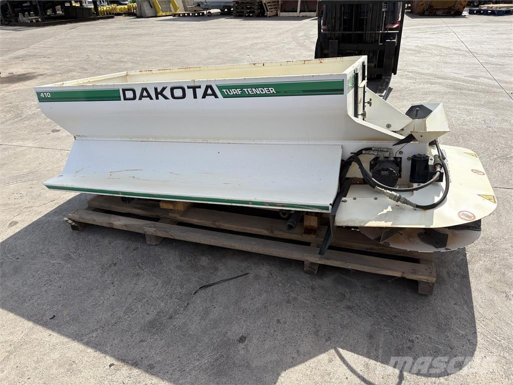 John Deere 410 Komunálna technika - ostatné