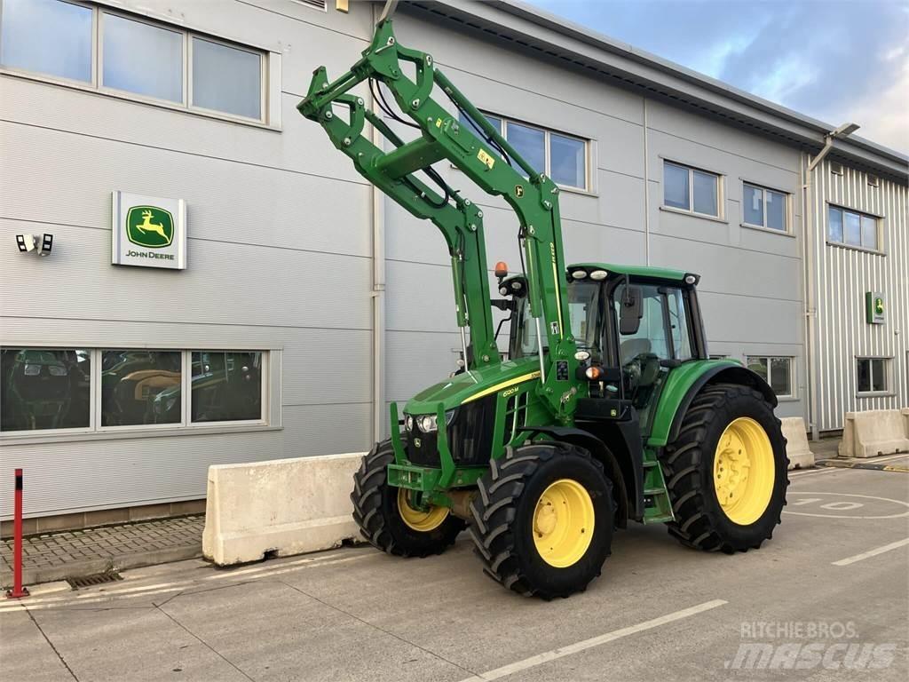 John Deere 6120M Traktory