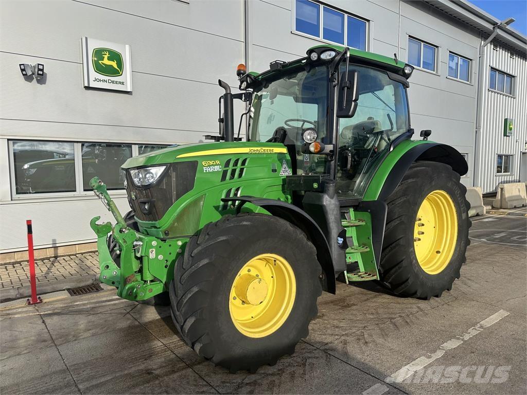 John Deere 6130R Traktory