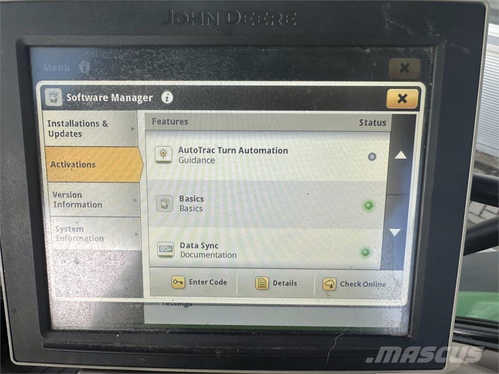 John Deere 6130R Traktory