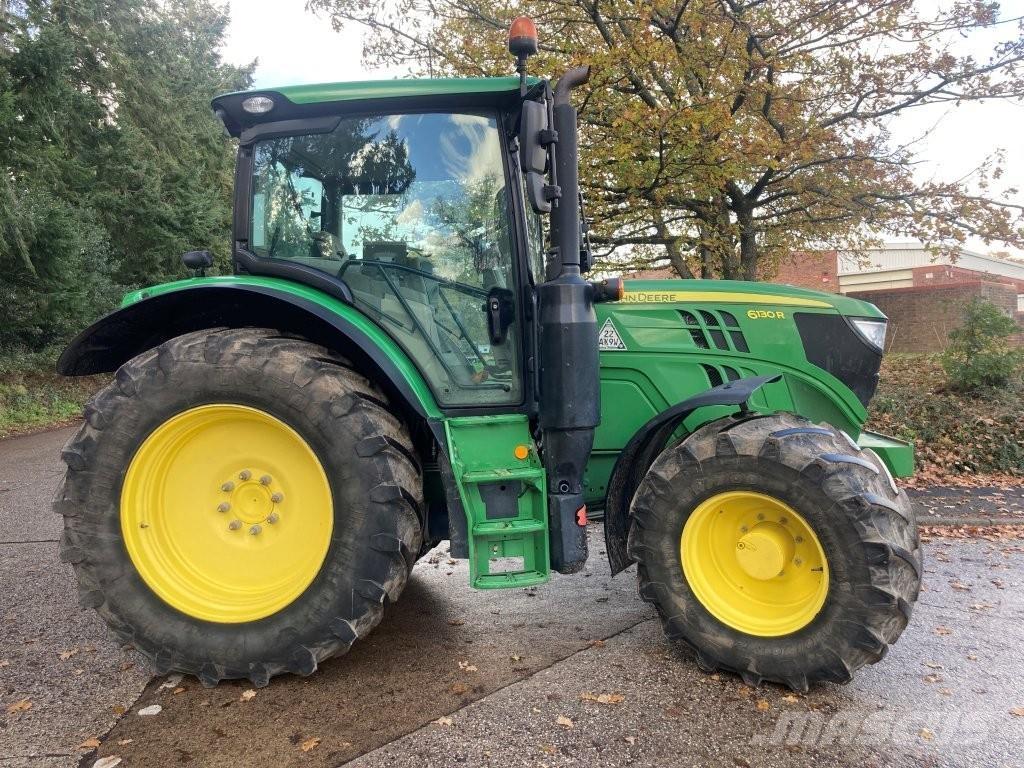 John Deere 6130R Traktory
