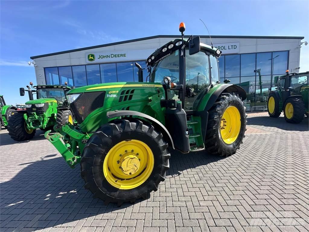 John Deere 6135R Traktory