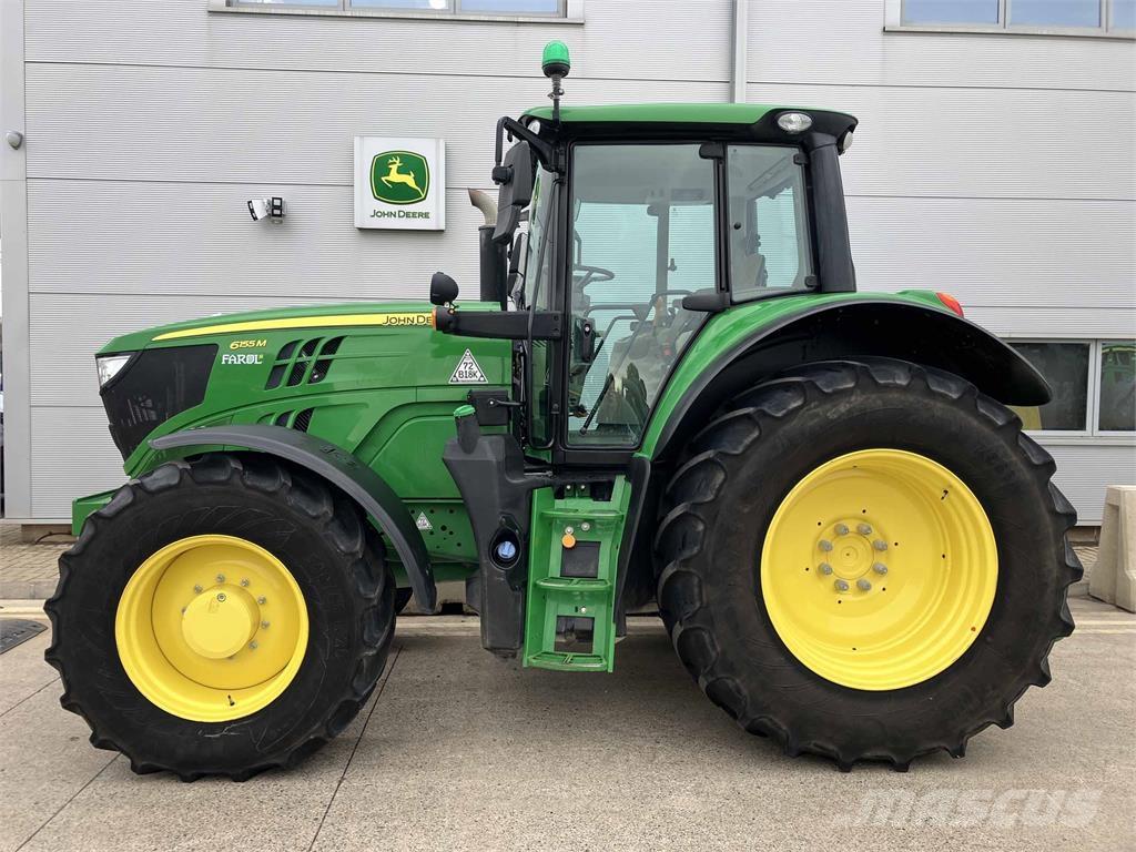 John Deere 6155M Traktory