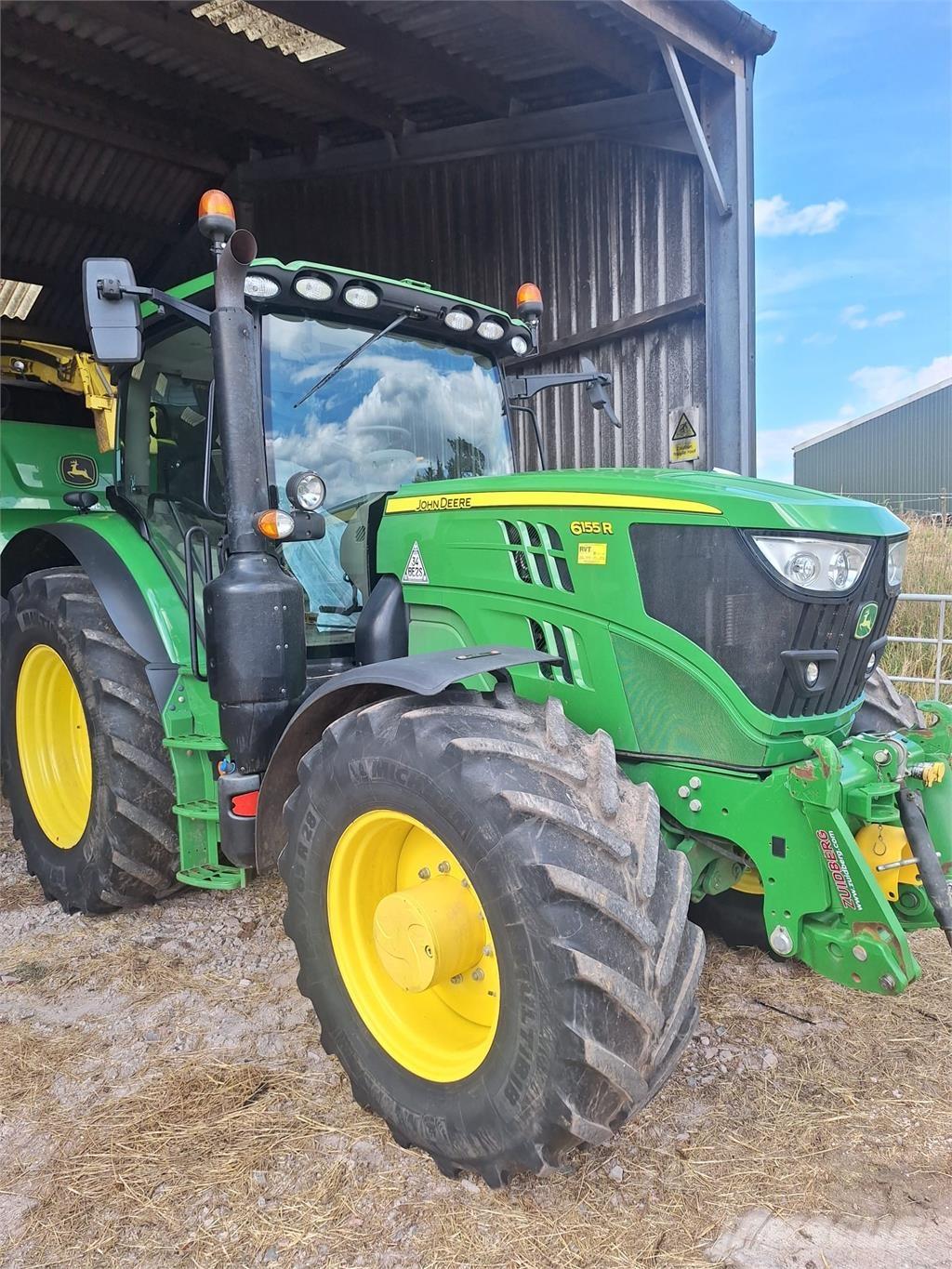 John Deere 6155R Traktory