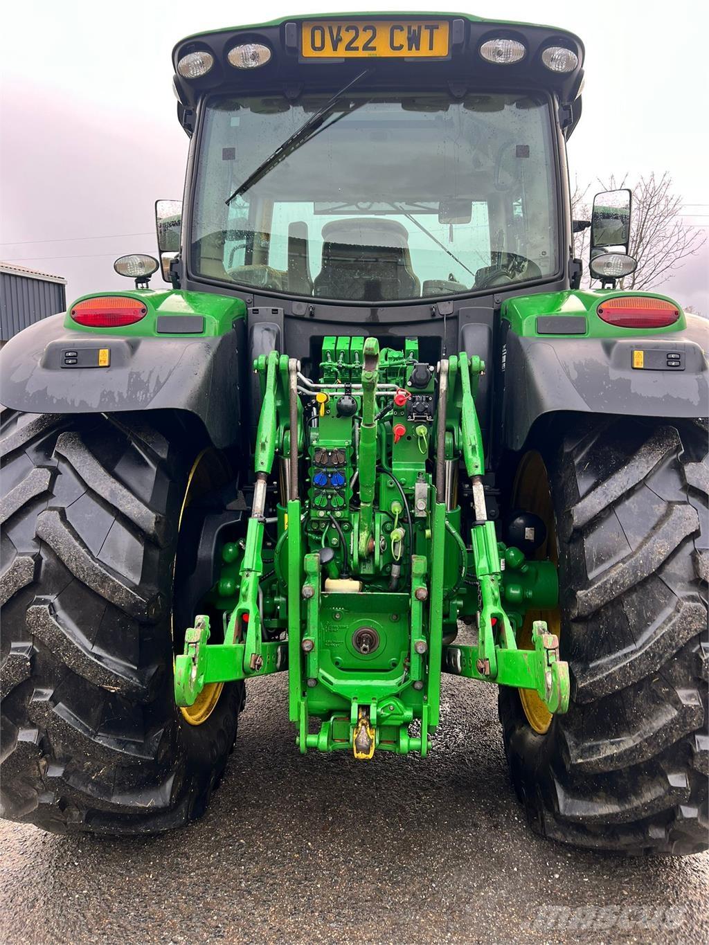 John Deere 6155R Traktory