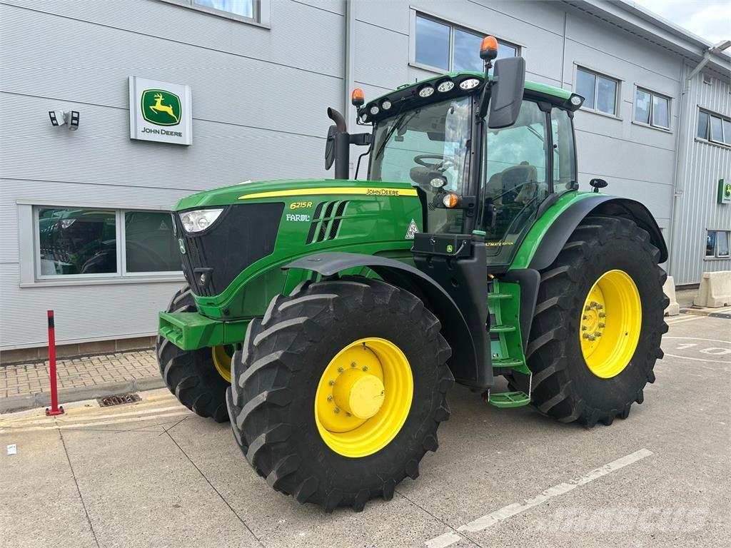 John Deere 6215R Traktory