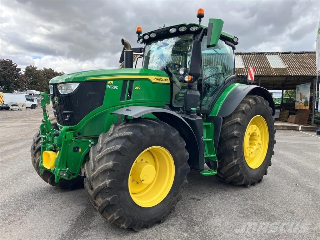 John Deere 6R 250 Traktory