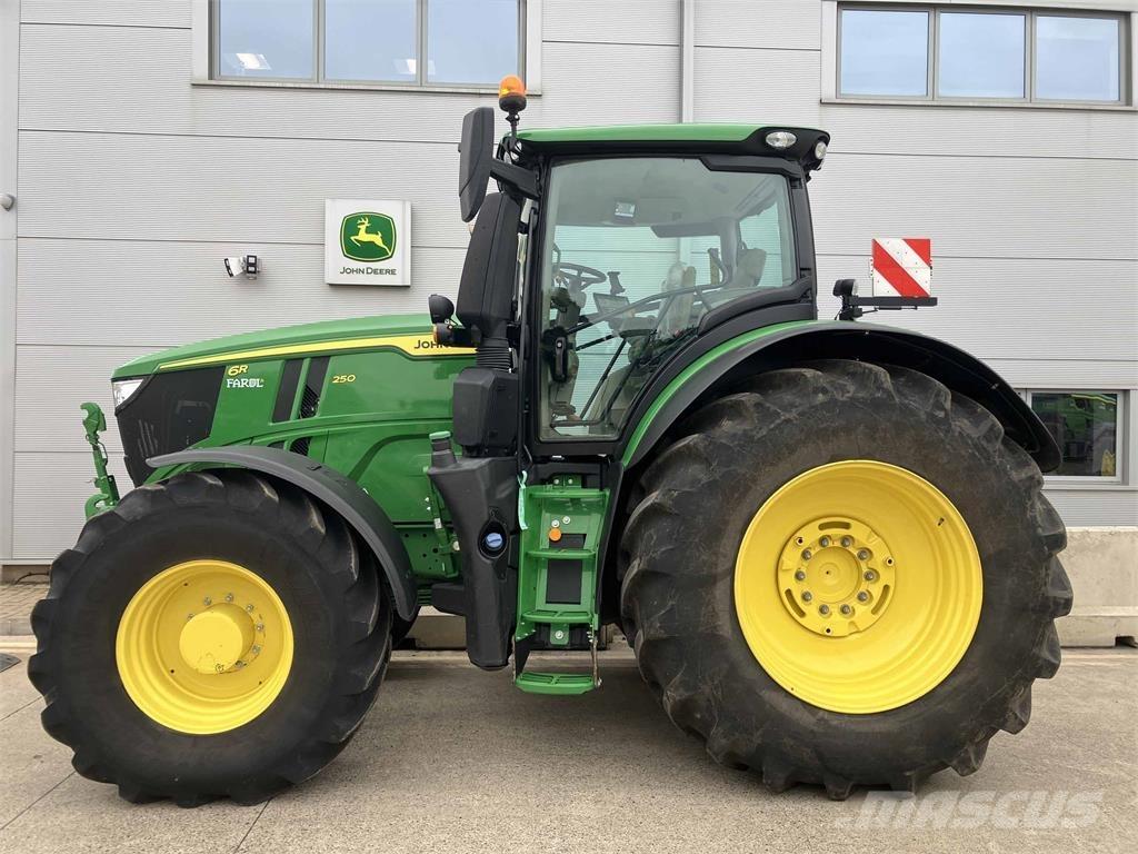 John Deere 6R 250 Traktory
