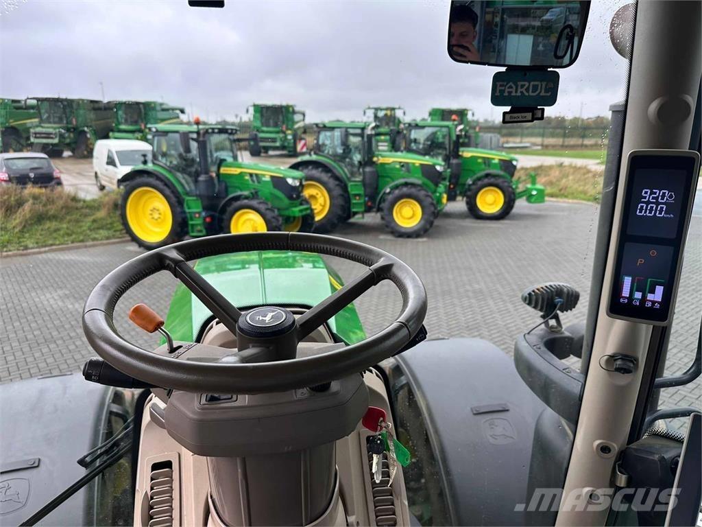 John Deere 6R 250 Traktory
