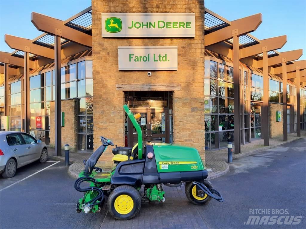 John Deere 7200 Vedené kosačky