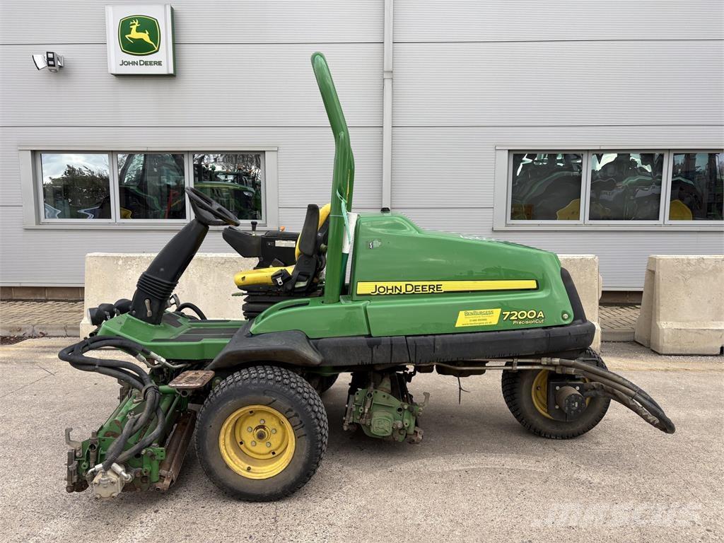 John Deere 7200A Vedené kosačky
