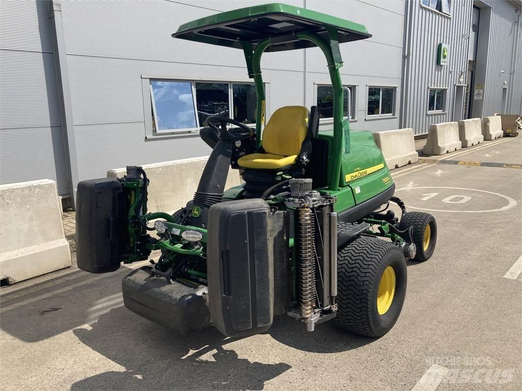 John Deere 7500AE Vedené kosačky