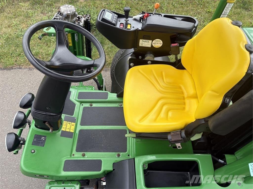 John Deere 7500AE Vedené kosačky