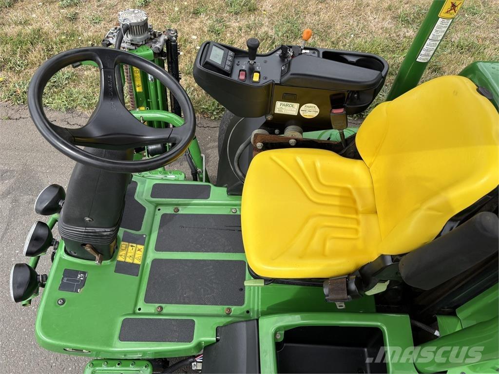 John Deere 7500AE Vedené kosačky