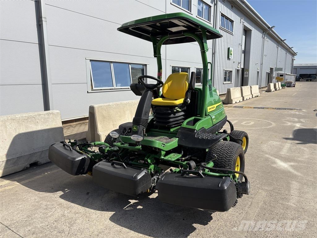 John Deere 7500AE Vedené kosačky