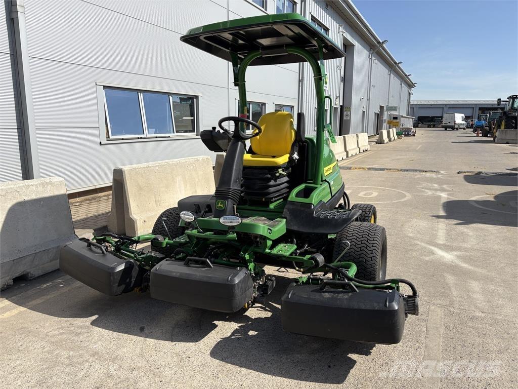 John Deere 7500AE Vedené kosačky