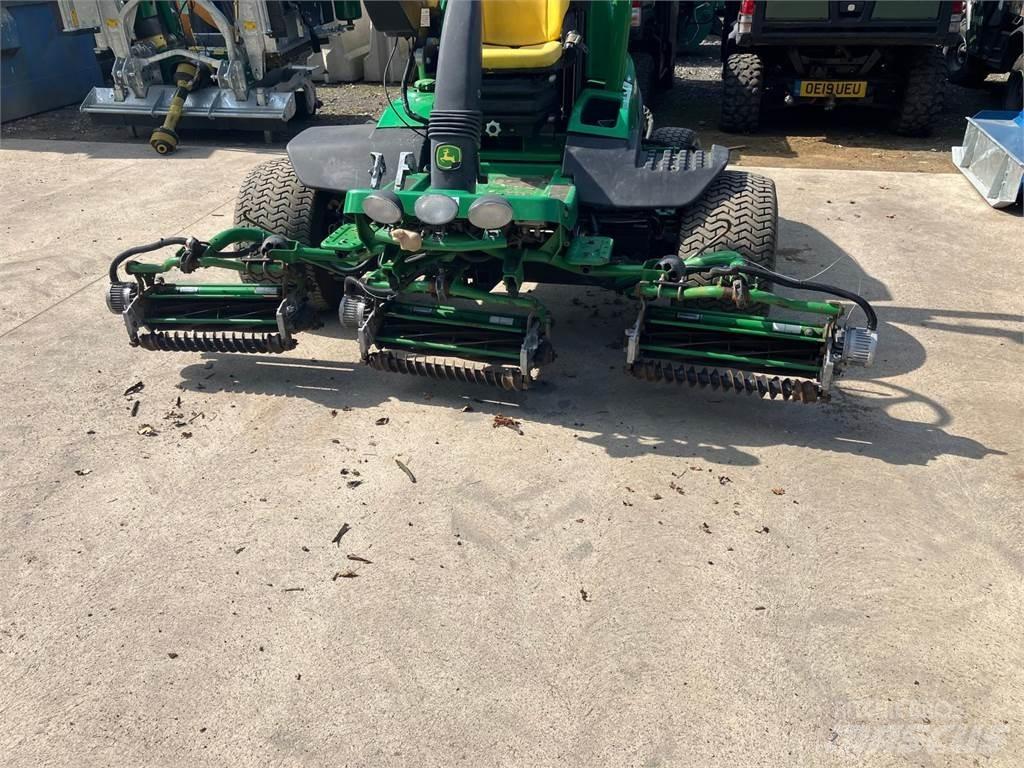 John Deere 7500AE Vedené kosačky