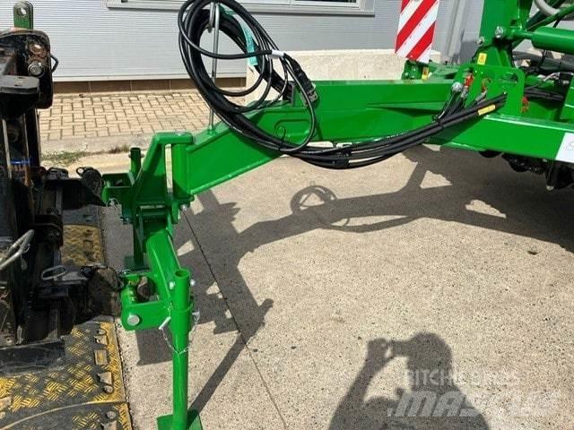 John Deere 750A Mechanické sejačky