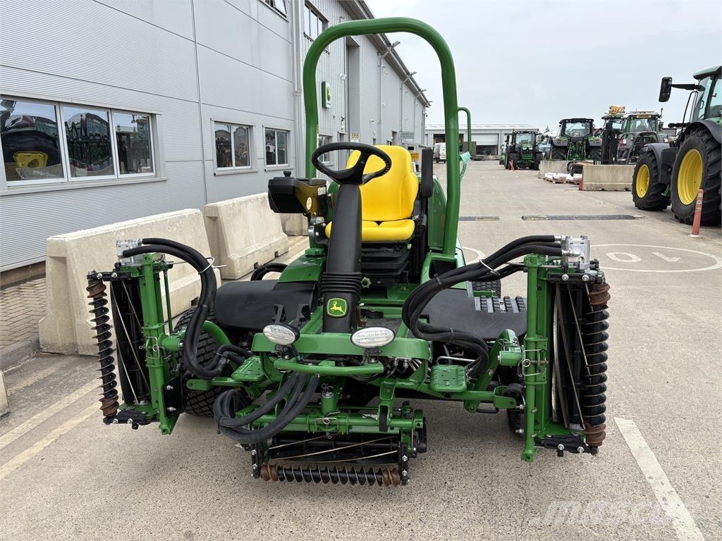 John Deere 7700A Vedené kosačky