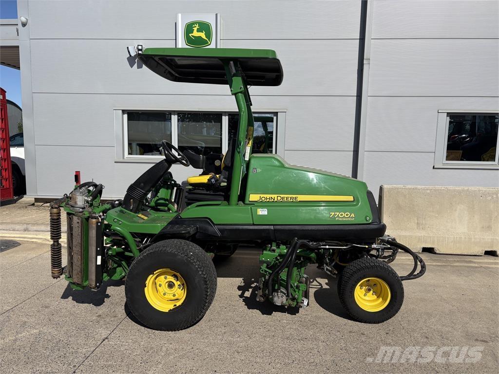 John Deere 7700A Vedené kosačky