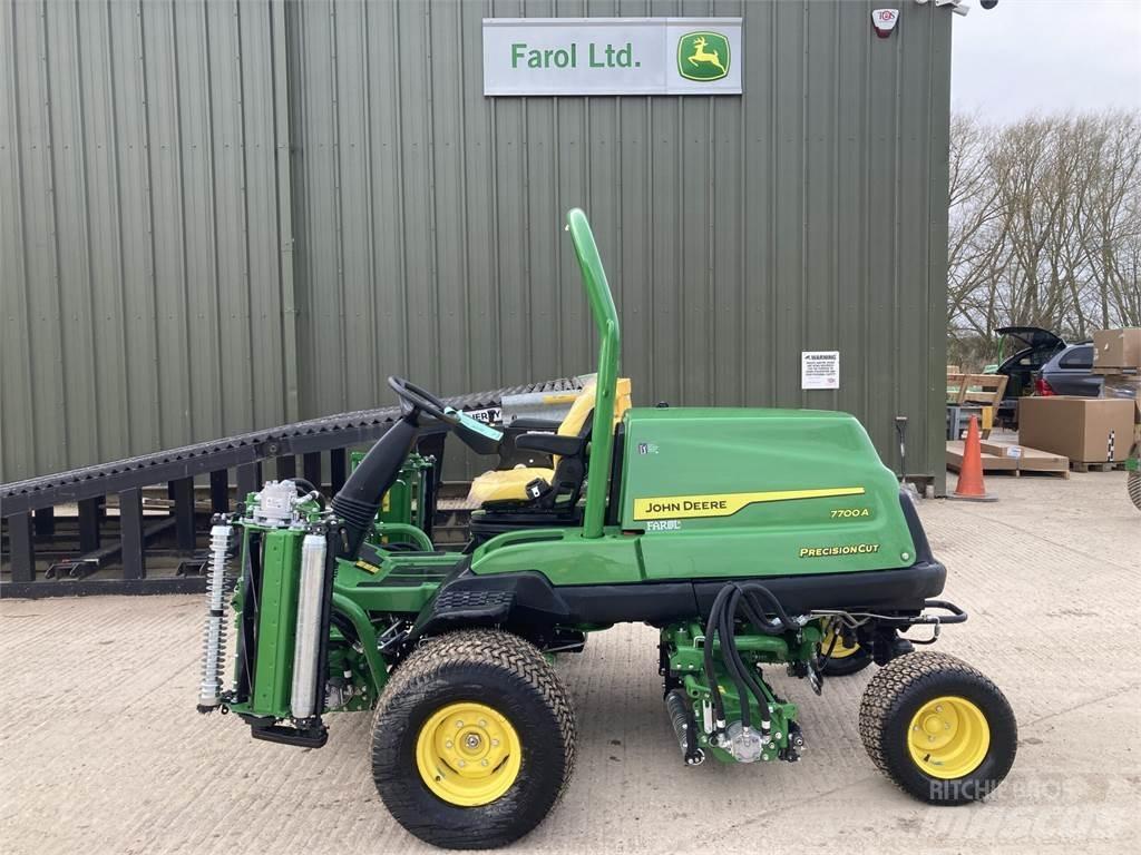 John Deere 7700A Vedené kosačky