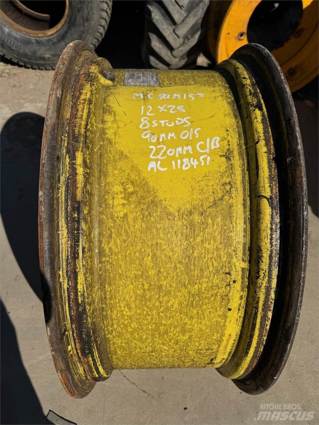 John Deere Example Pneumatiky, kolesá a ráfiky