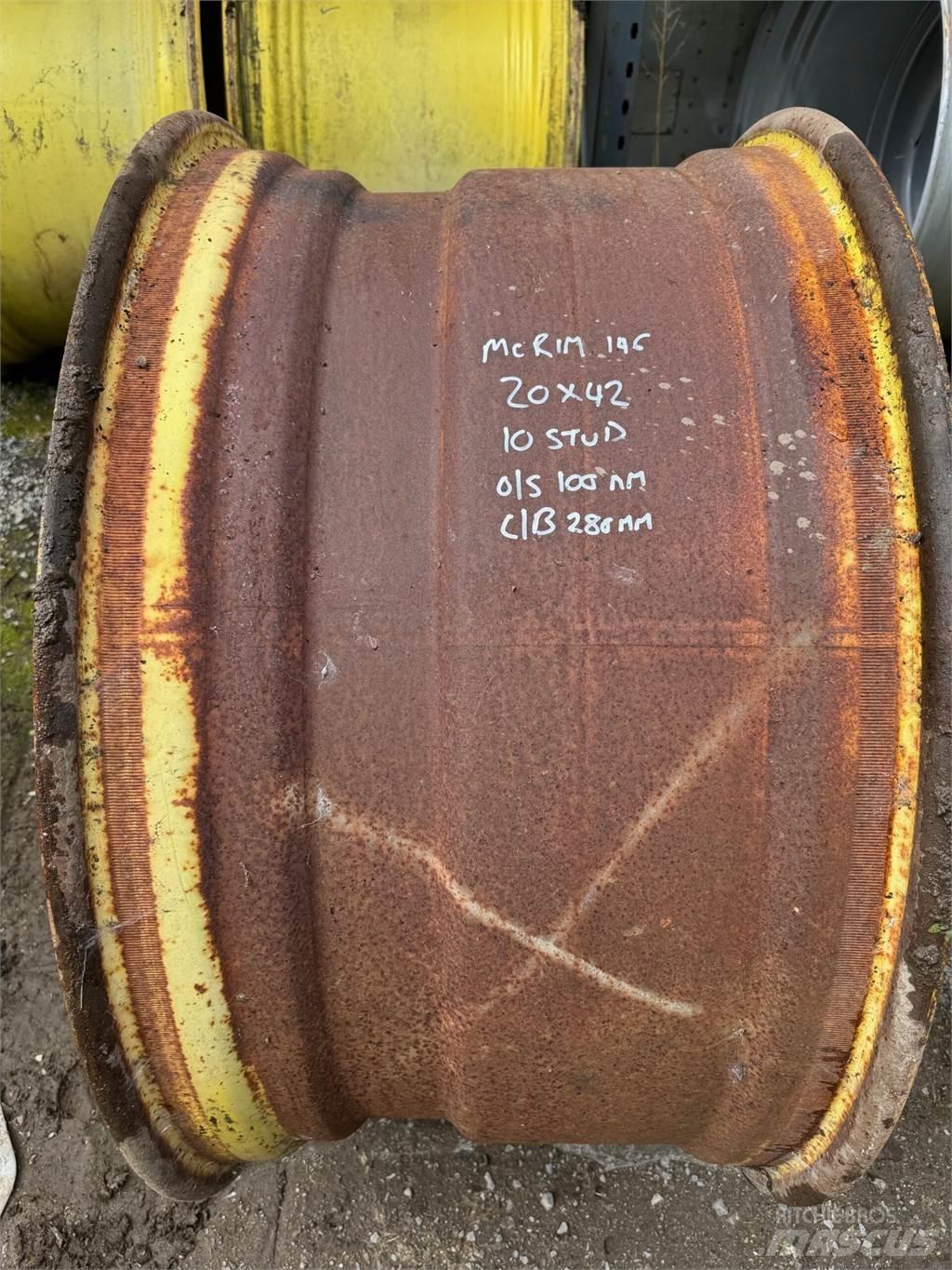 John Deere Example Pneumatiky, kolesá a ráfiky