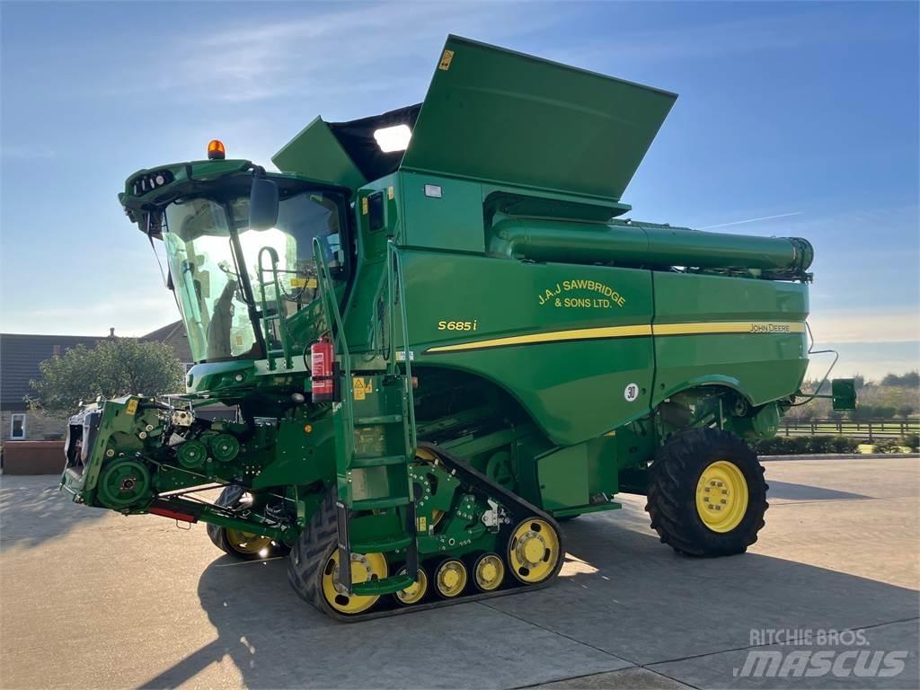 John Deere S685 TM Kombinované zberacie stroje
