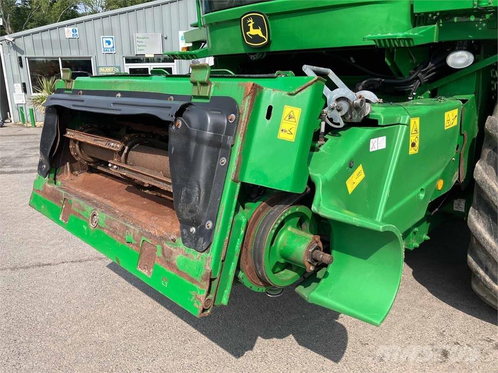 John Deere S690i HM Kombinované zberacie stroje