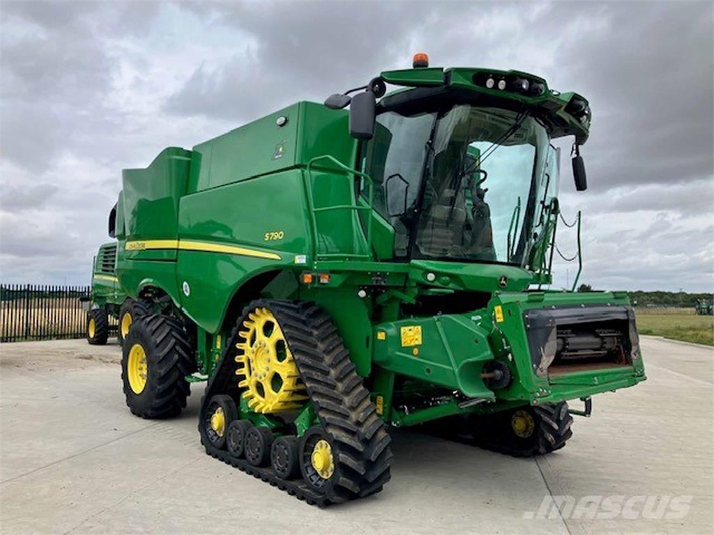John Deere S790 Kombinované zberacie stroje