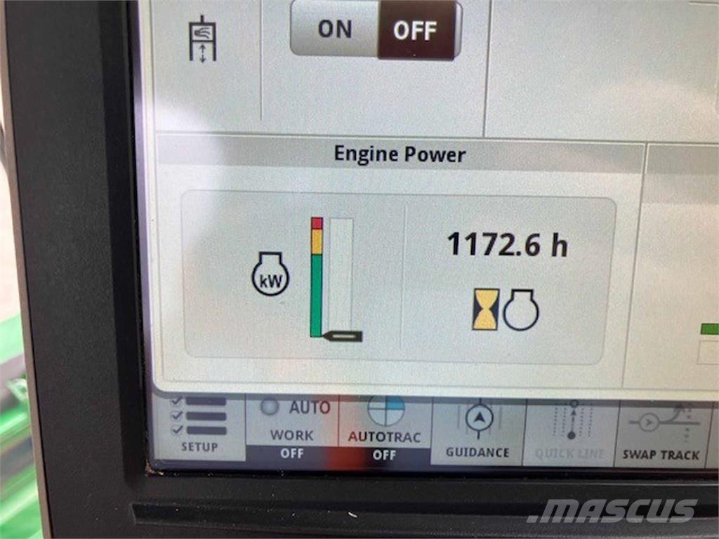 John Deere S790 Kombinované zberacie stroje