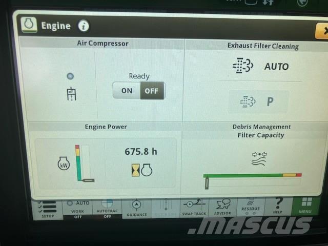 John Deere S790 Kombinované zberacie stroje