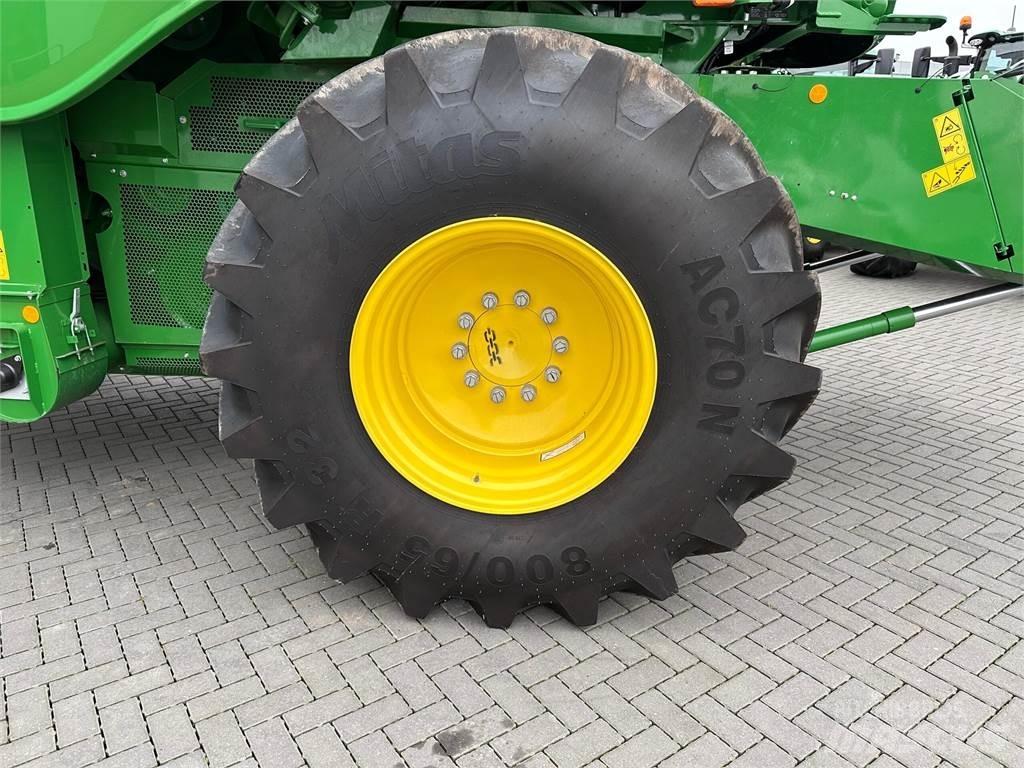 John Deere T550I Kombinované zberacie stroje