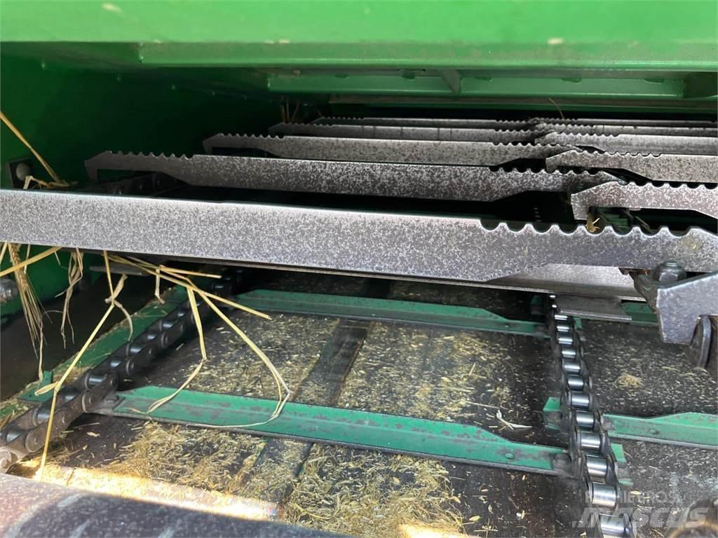 John Deere T560i HM Kombinované zberacie stroje