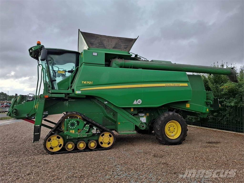 John Deere T670i Kombinované zberacie stroje