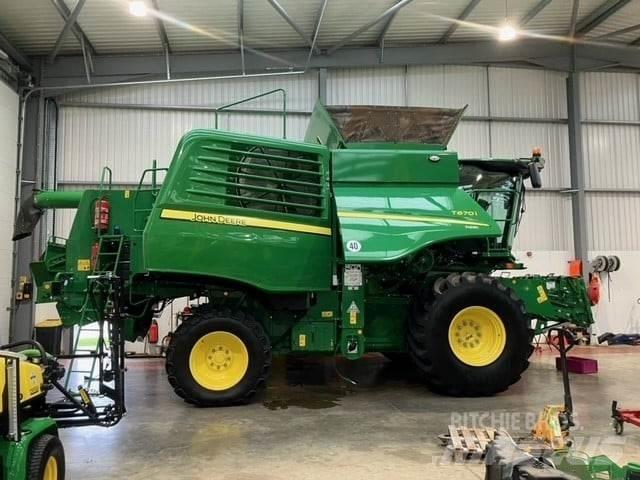 John Deere T670i Kombinované zberacie stroje