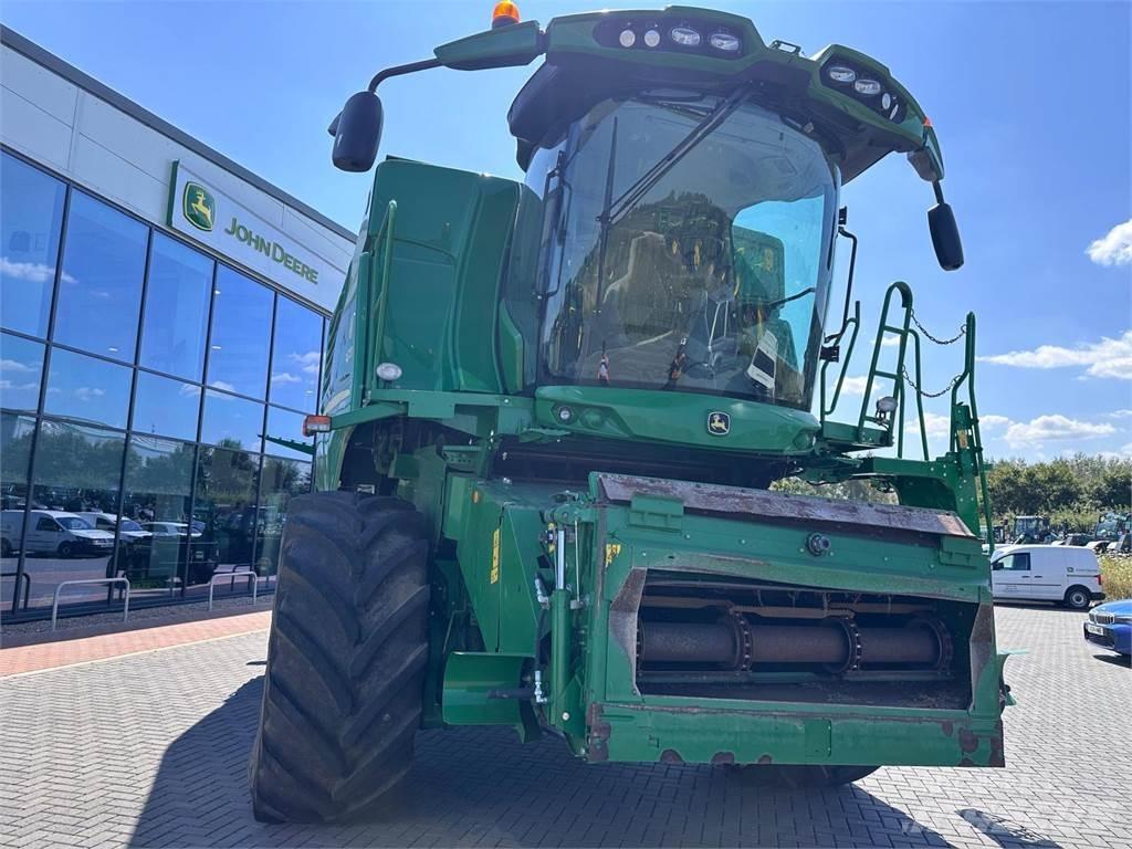 John Deere T670i HM Kombinované zberacie stroje